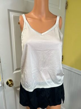 Vanity Fair White V-Neck Tank Top